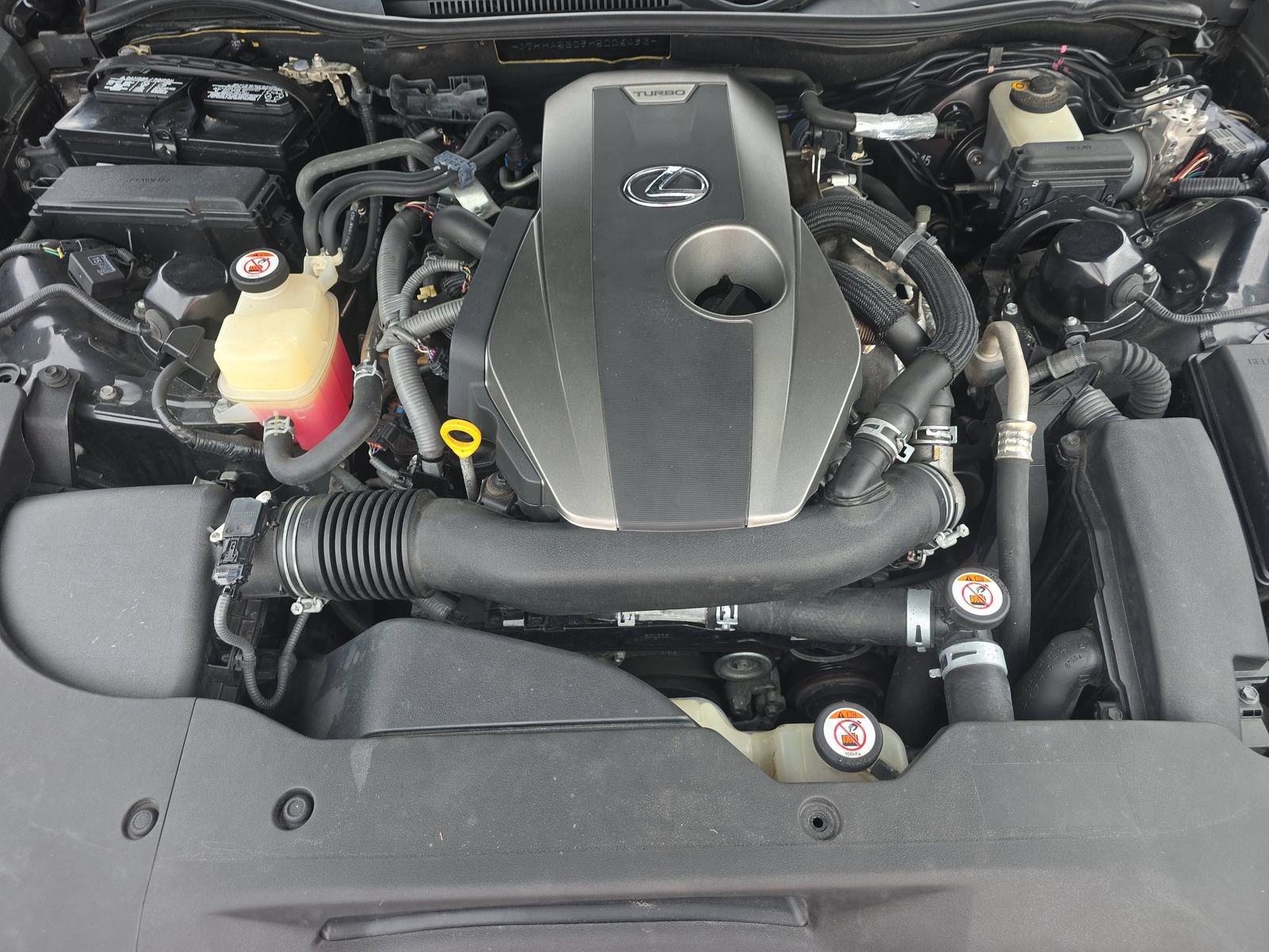 Used 2017 Lexus RC 200t F Sport RWD image 8