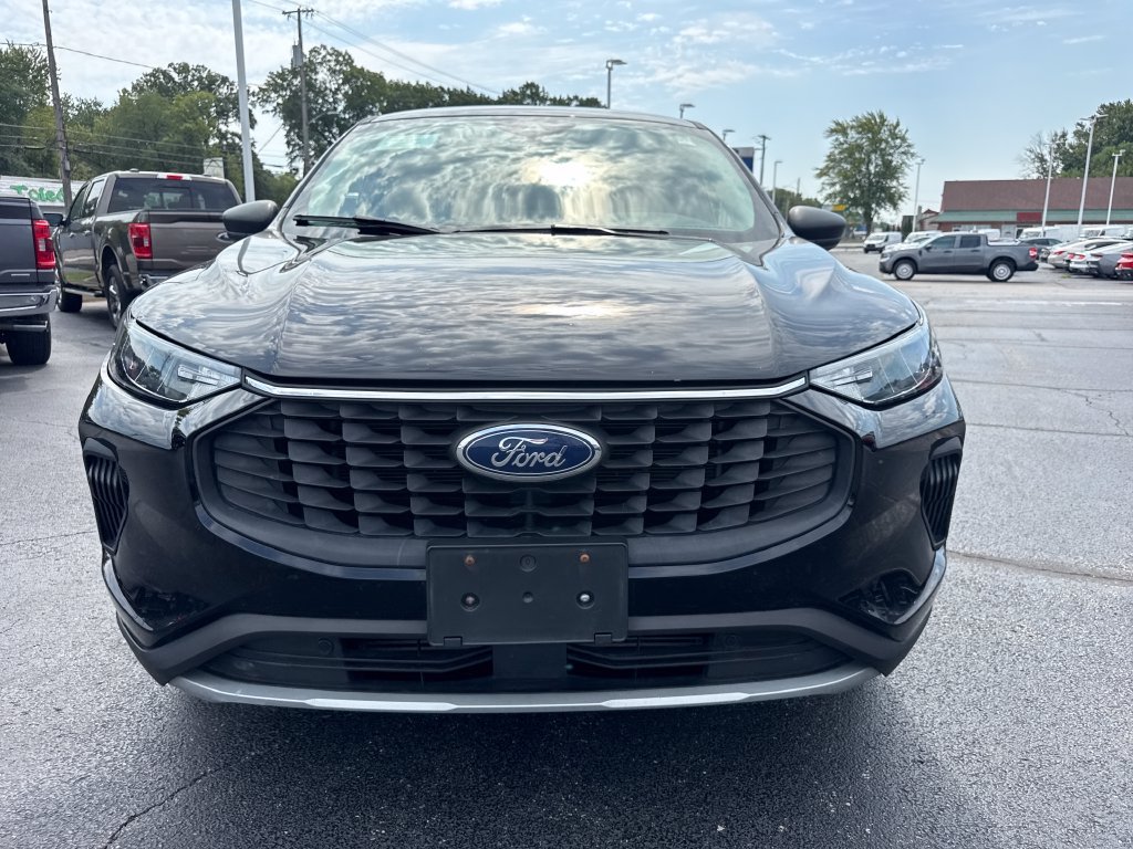 Used 2024 Ford Escape Active AWD/4WD image 3
