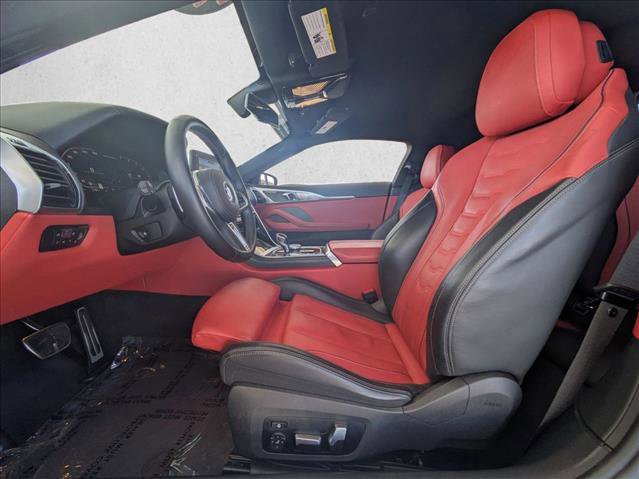 Used 2023 BMW M850i xDrive M850i xDrive w/ Driving Assistance Package image 16