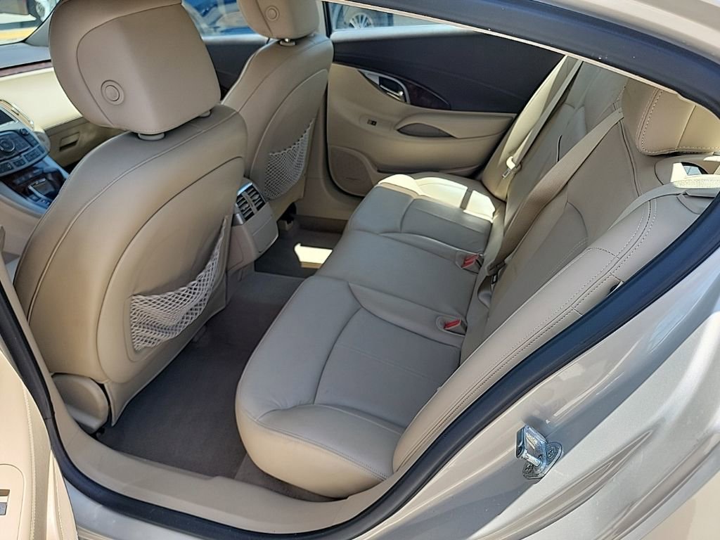 Used 2011 Buick LaCrosse CXS image 12