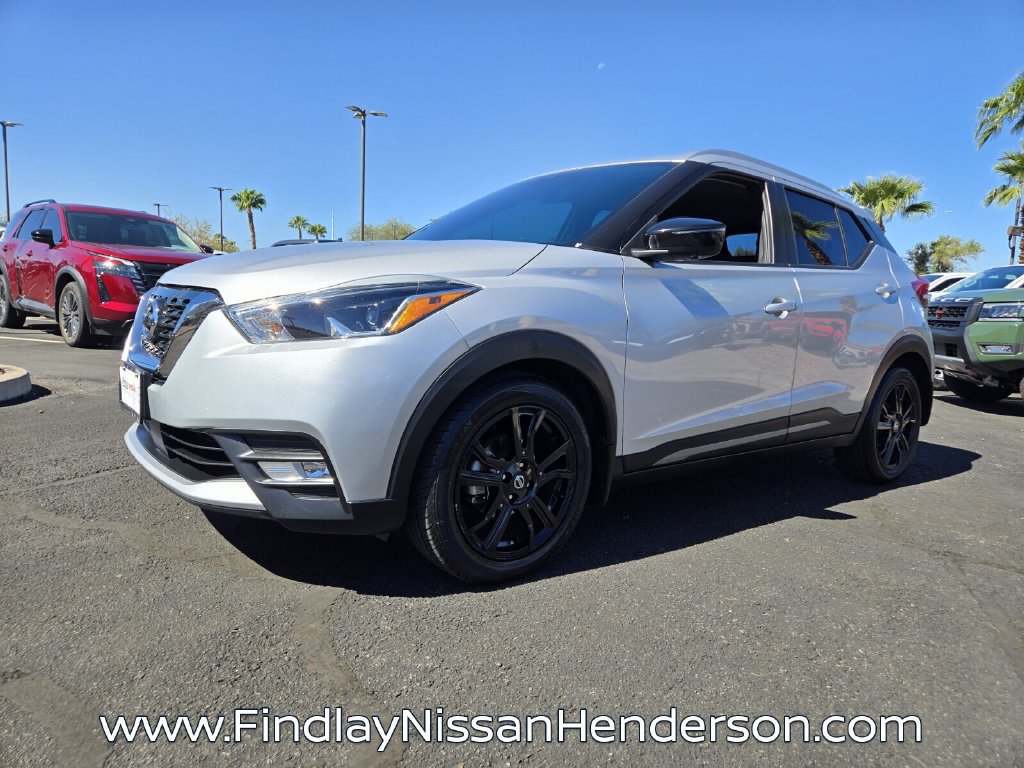 Used 2020 Nissan Kicks SR FWD image 2