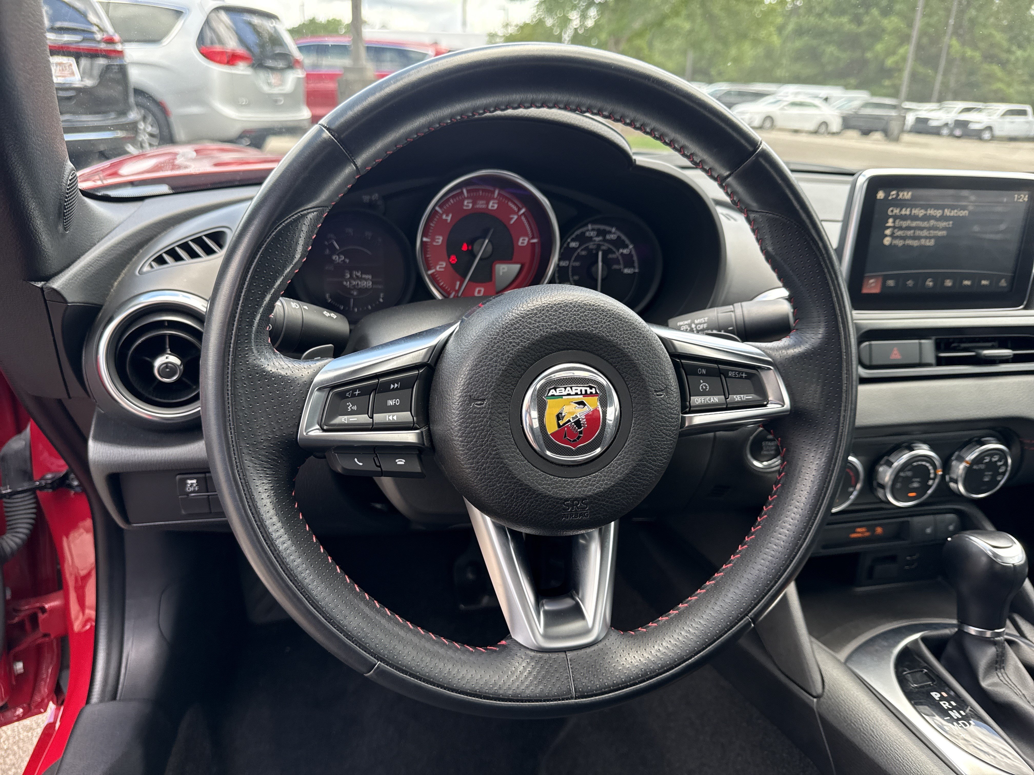 Used 2020 FIAT 124 Spider Abarth RWD image 20