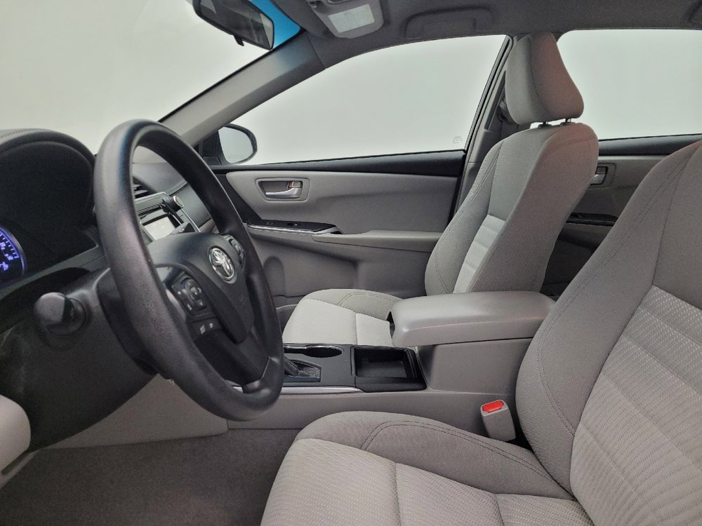 Used 2015 Toyota Camry LE image 17