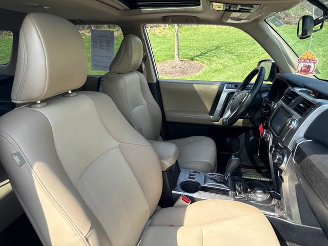 Used 2018 Toyota 4Runner SR5 Premium AWD/4WD image 13