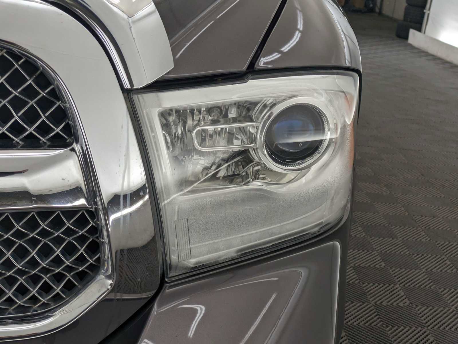 Used 2015 RAM 1500 Limited image 10