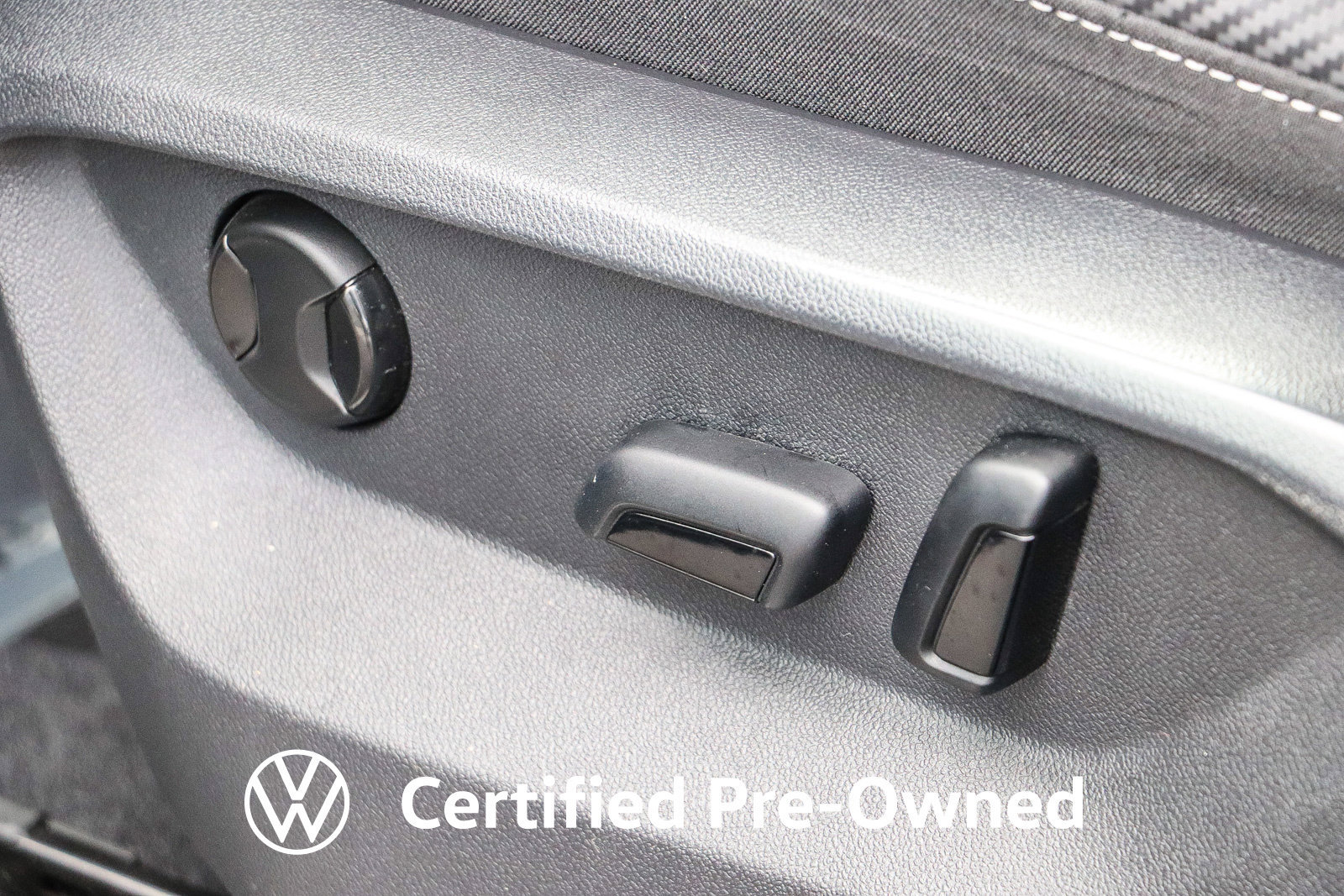 Certified 2022 Volkswagen Atlas Cross Sport SE AWD/4WD image 22