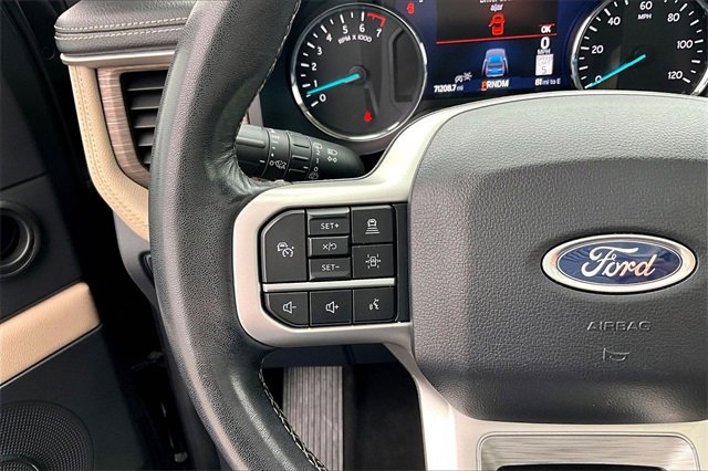 Used 2024 Ford Expedition Limited image 19