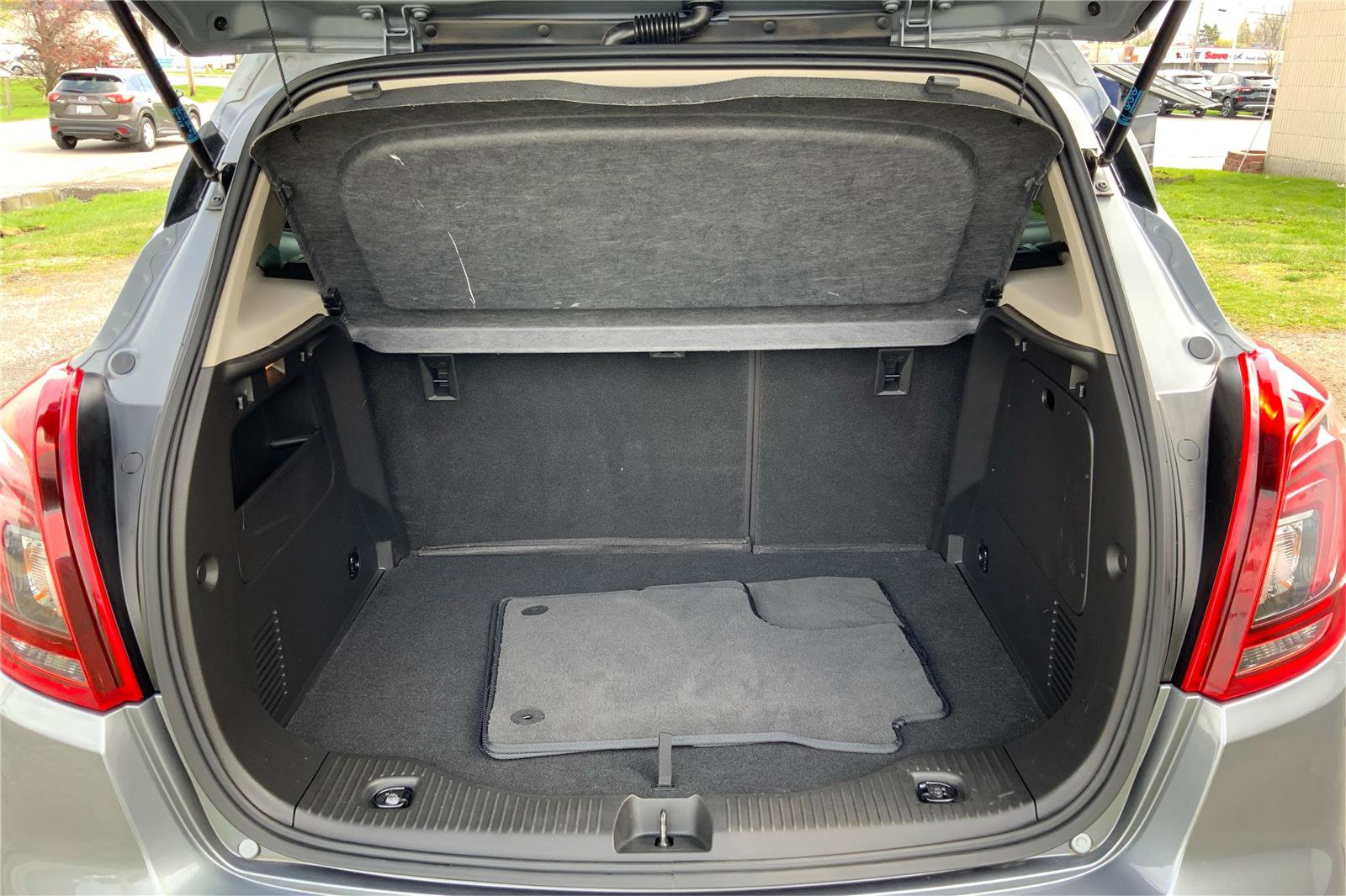 Used 2019 Buick Encore Preferred w/ Safety Package FWD image 12