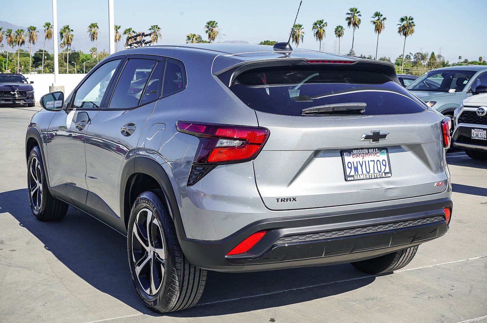 Used 2026 Chevrolet Trax RS FWD image 5