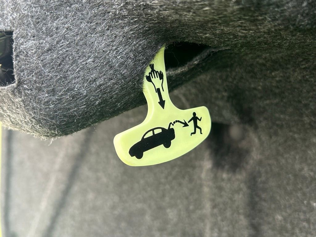 Used 2023 Dodge Challenger SXT image 29