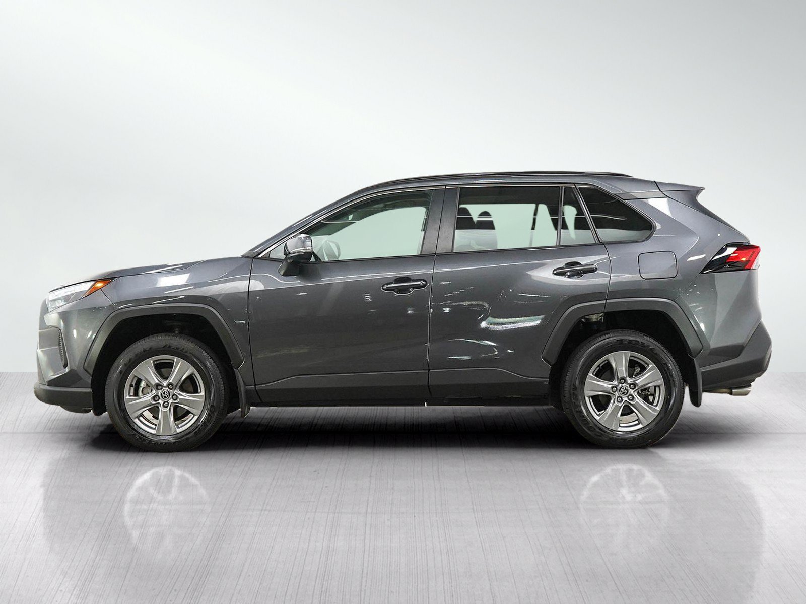 Used 2023 Toyota RAV4 XLE w/ Convenience Package AWD/4WD image 2