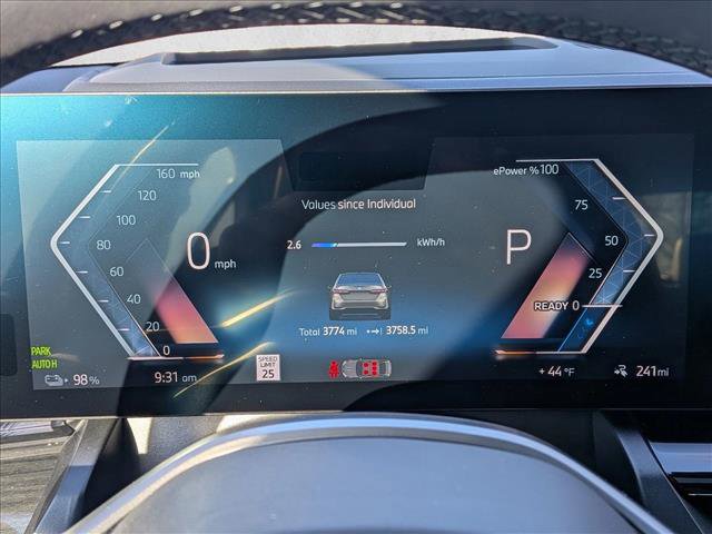 Certified 2025 BMW i5 xDrive40 w/ Premium Package image 12