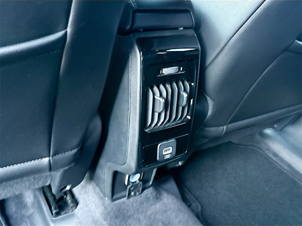 Used 2023 Jeep Compass Latitude image 28