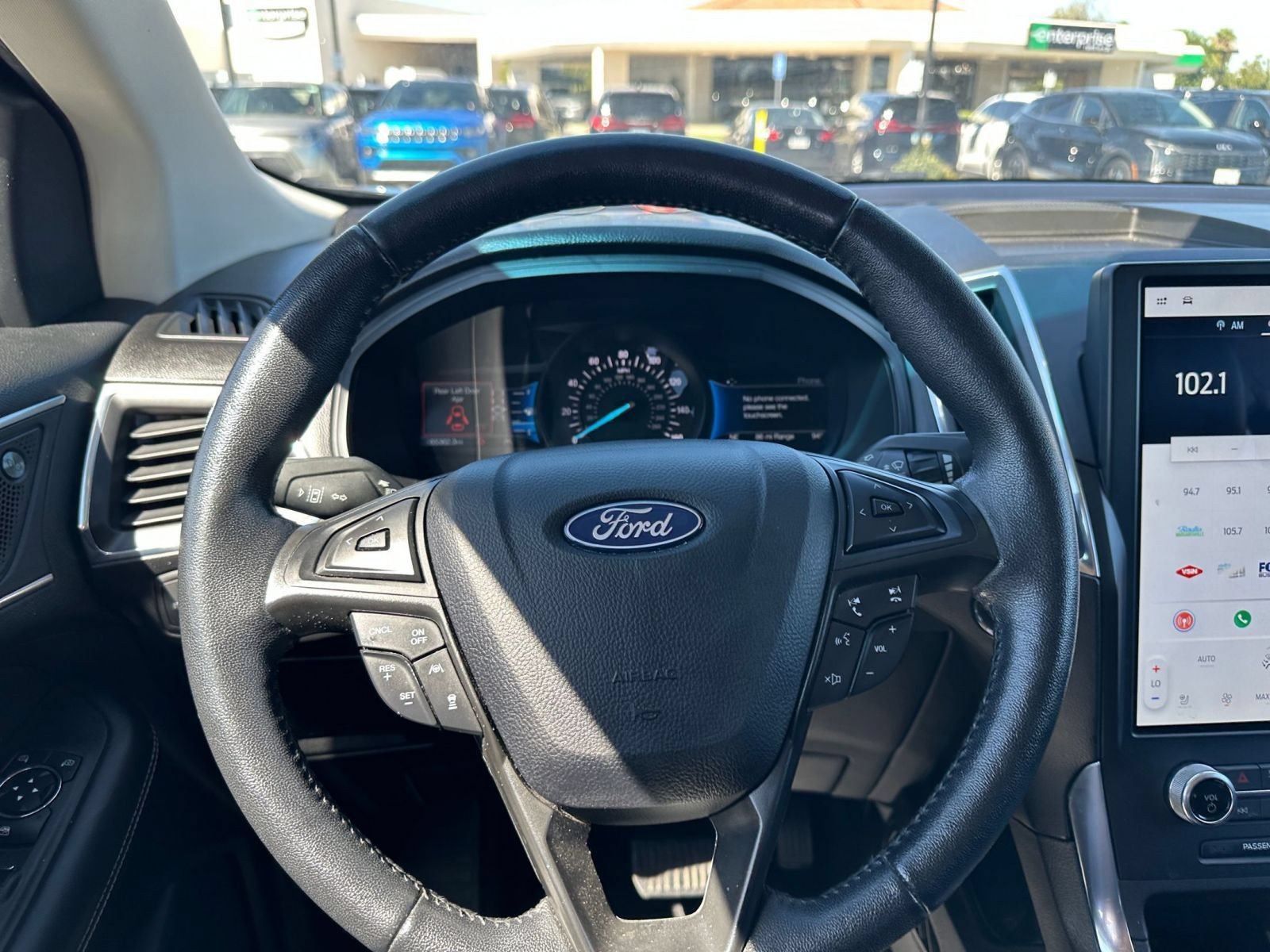 Used 2022 Ford Edge Titanium w/ Equipment Group 301A AWD/4WD image 31