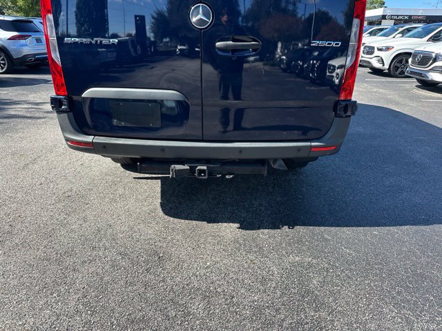 Used 2023 Mercedes-Benz Sprinter 2500 image 7