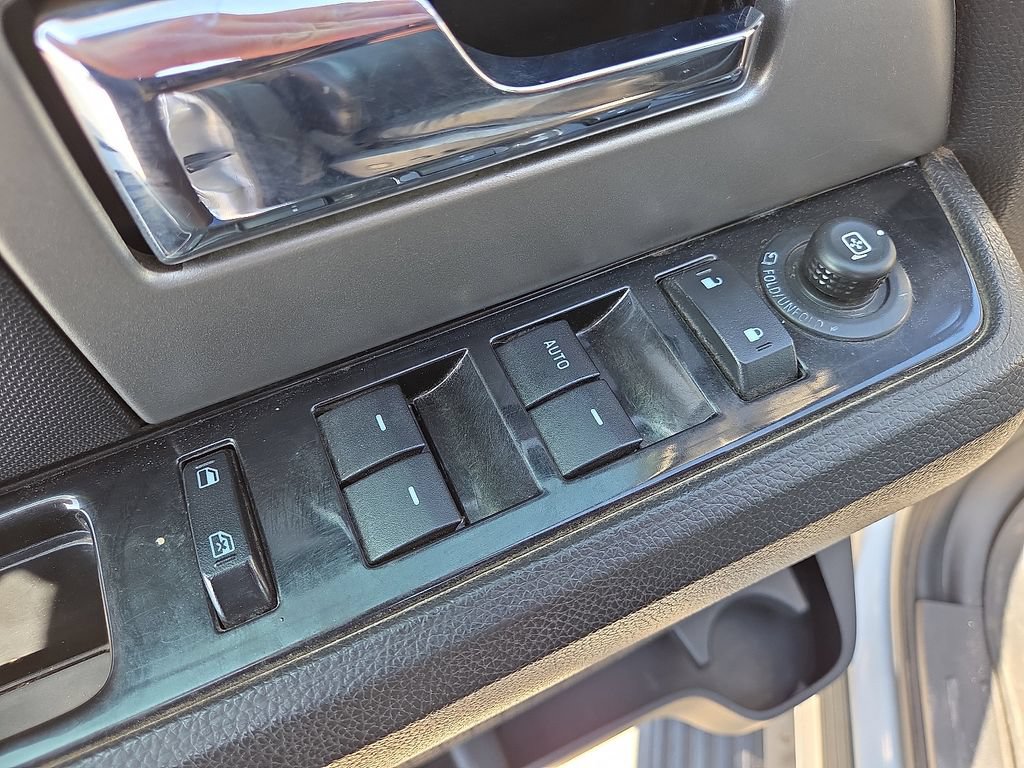 Used 2013 Ford Expedition Limited RWD image 22