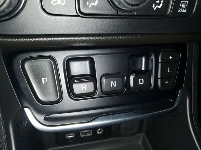 Used 2019 GMC Terrain SLT w/ Preferred Package image 25