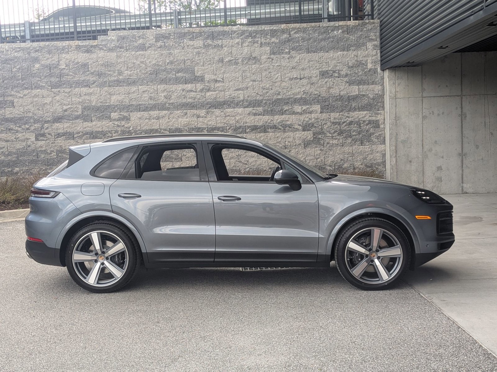 New 2026 Porsche Cayenne image 8