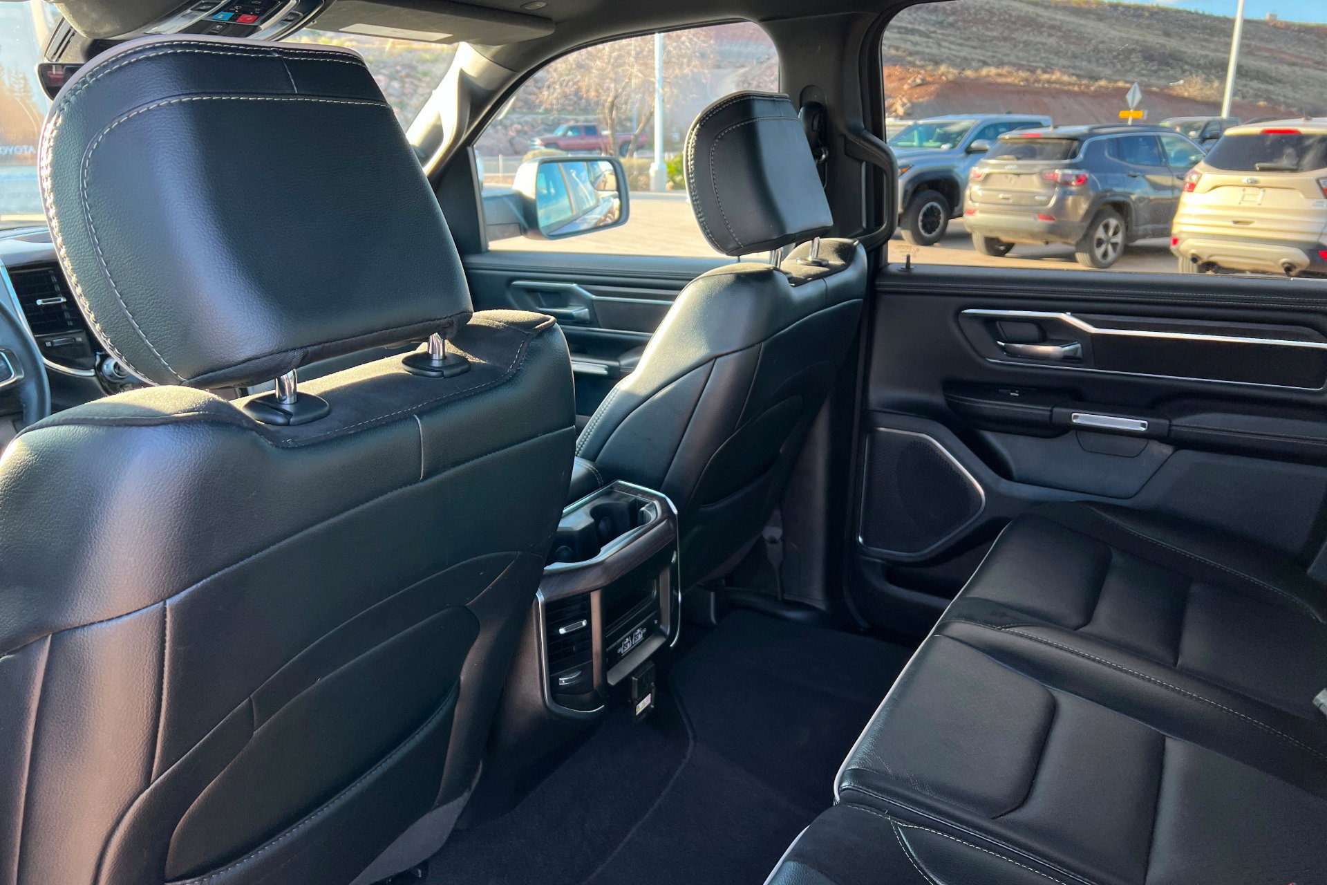 Used 2025 RAM 1500 Laramie image 19