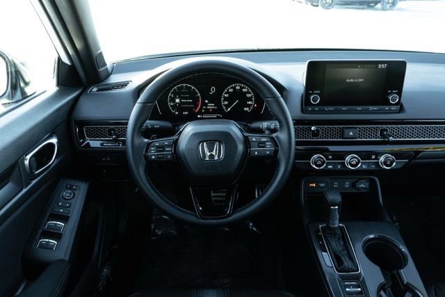 Used 2025 Honda Civic Sport image 13