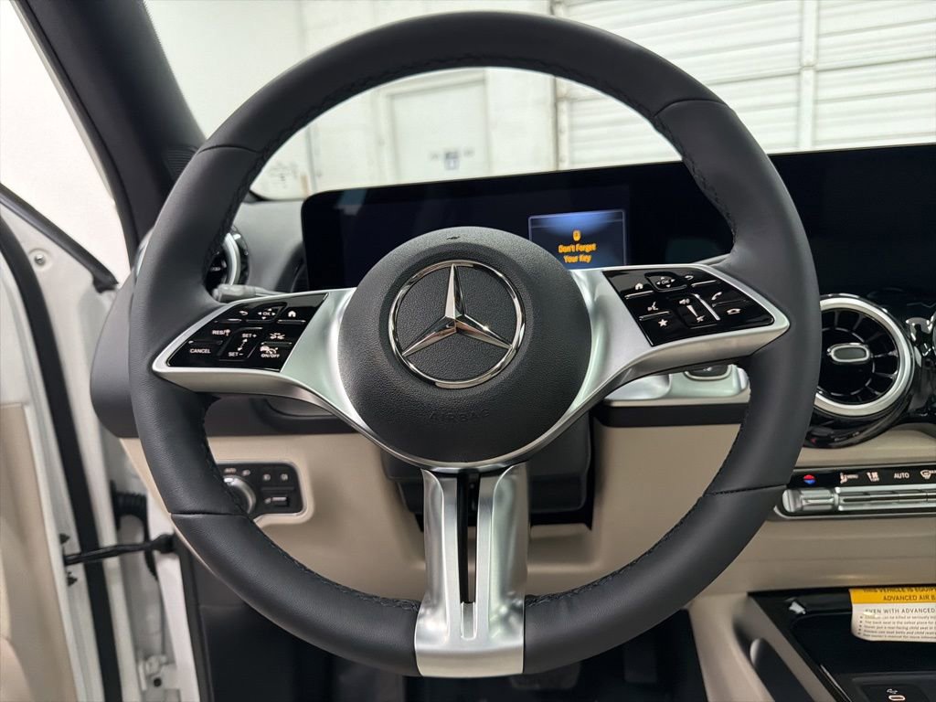 Used 2026 Mercedes-Benz GLB 250 GLB 250 image 15