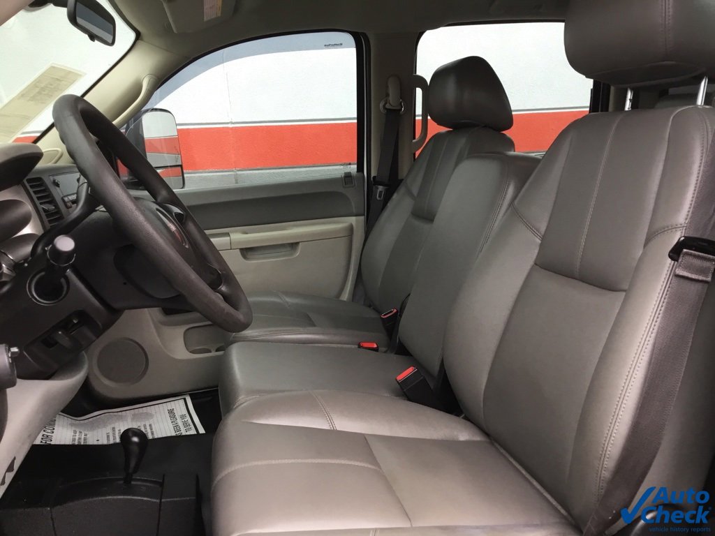 Used 2013 GMC Sierra 3500 W/T w/ Snow Plow Prep Package image 40