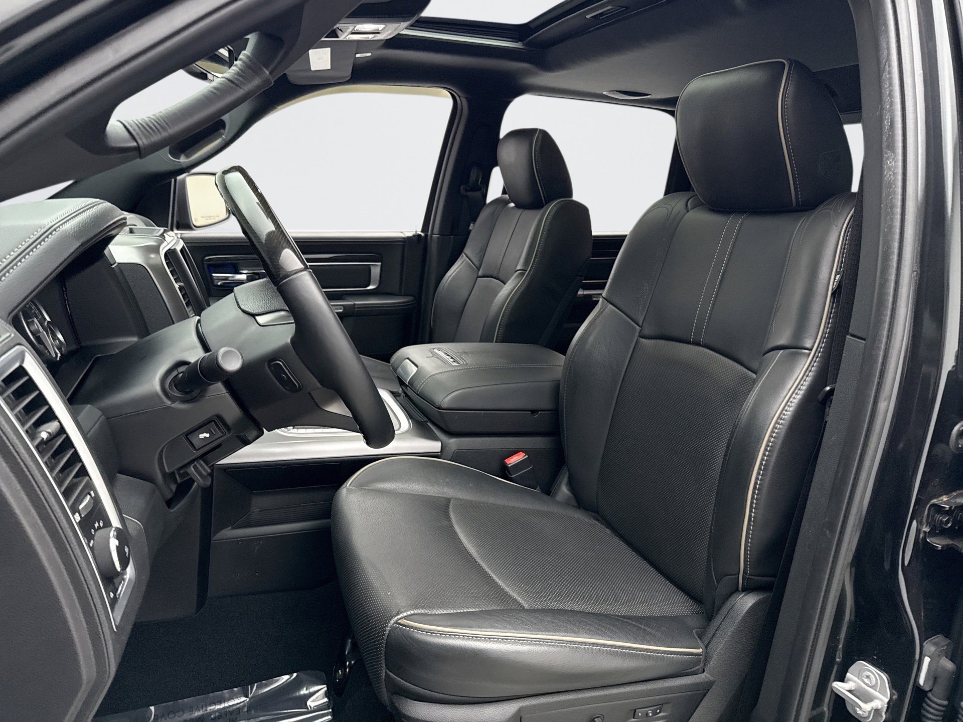 Used 2018 RAM 1500 Limited image 11