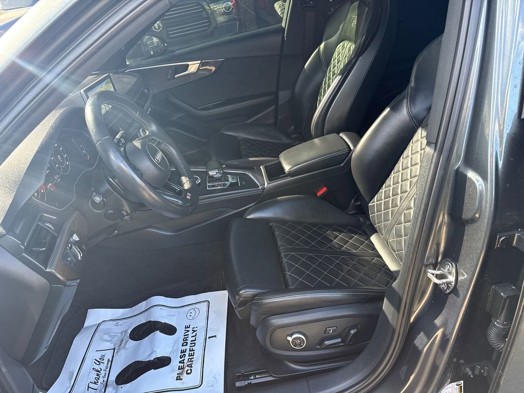Used 2019 Audi S4 Prestige w/ Prestige Package image 18