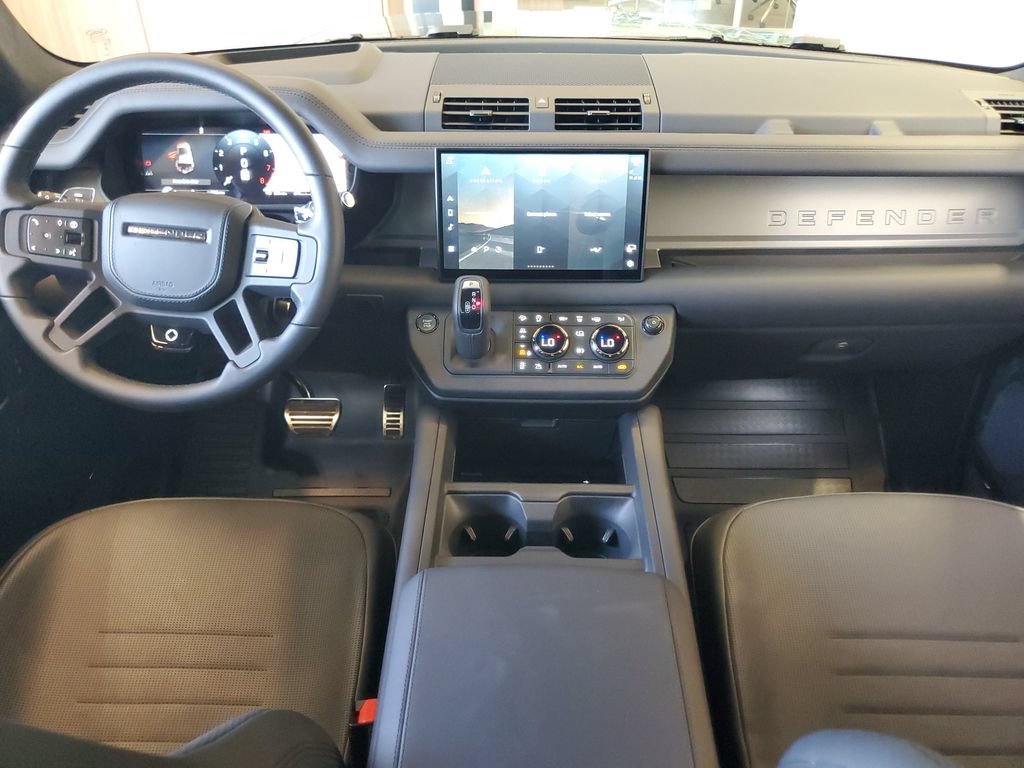 Certified 2025 Land Rover Defender 110 AWD/4WD image 29