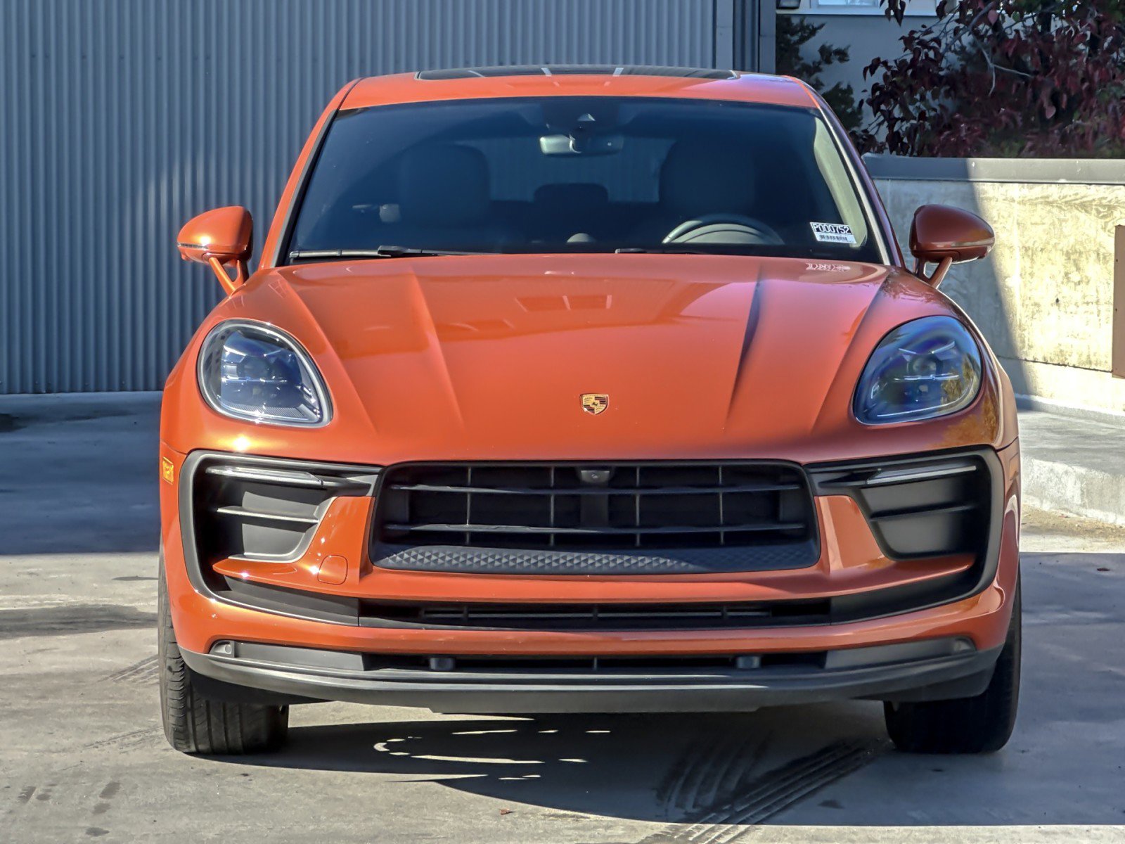 Used 2022 Porsche Macan w/ Premium Package Plus image 11