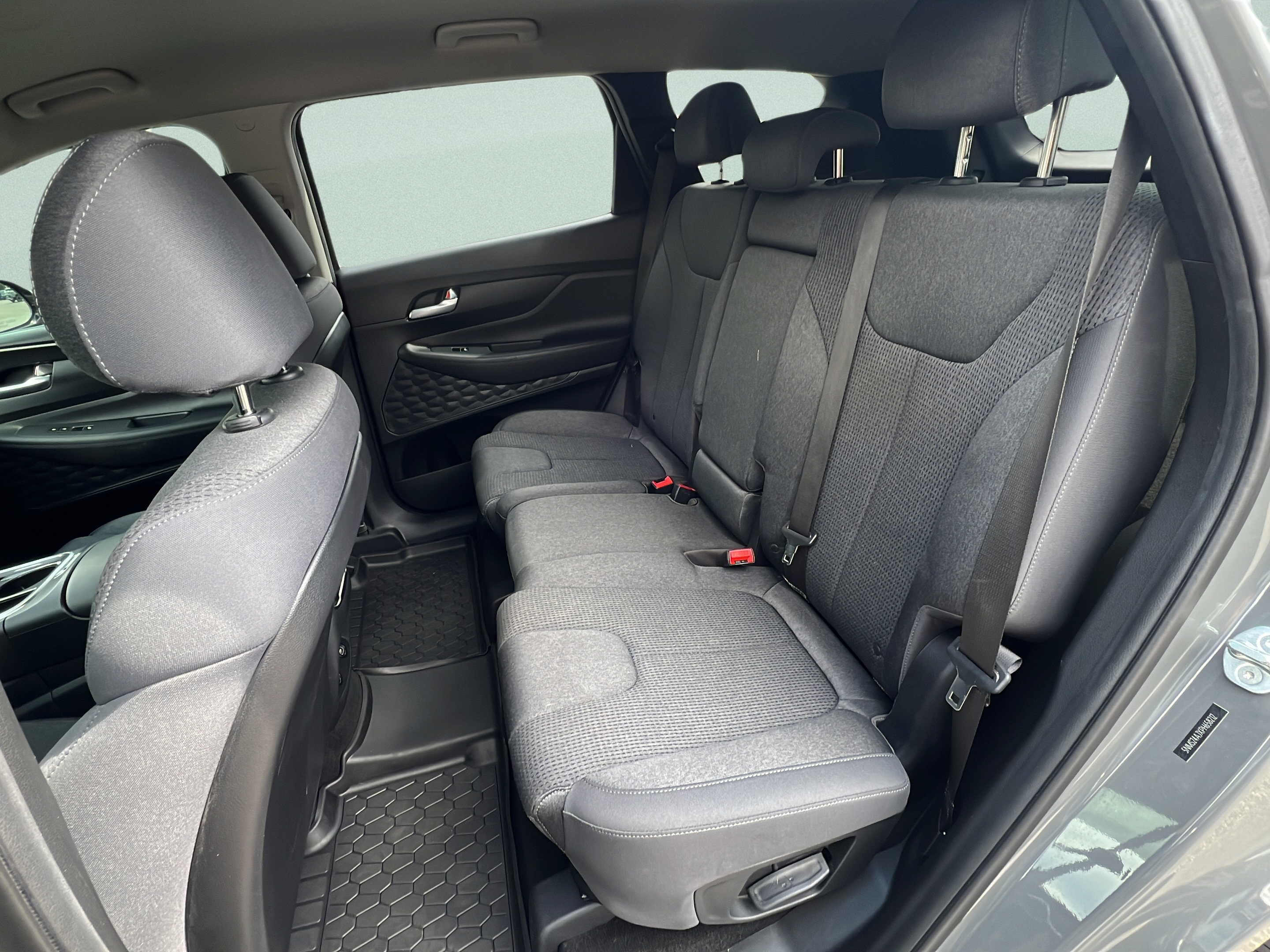 Used 2023 Hyundai Santa Fe SEL FWD image 10