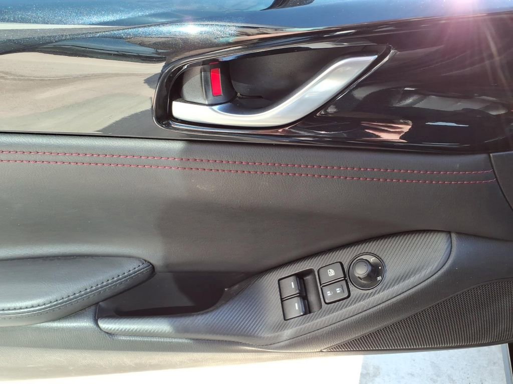Used 2016 MAZDA MX-5 Miata Grand Touring image 11