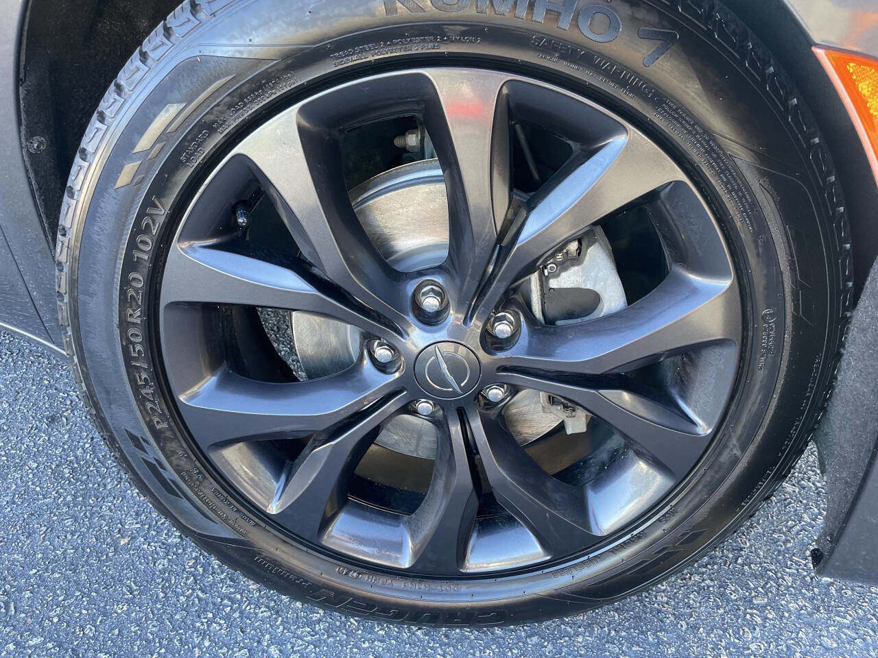 Used 2020 Chrysler Pacifica Touring w/ Advanced Safetytec Group image 28