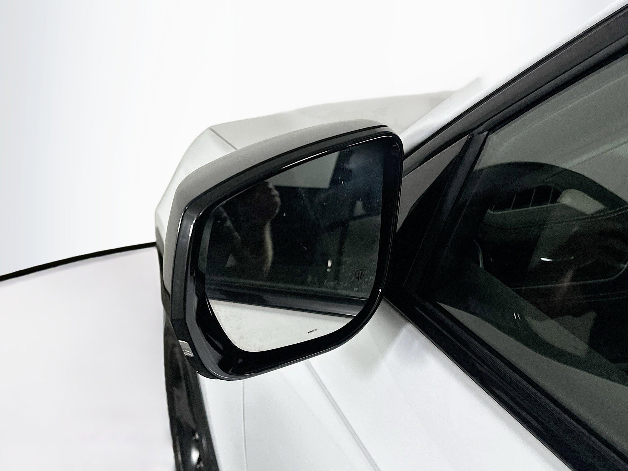 Used 2023 Jeep Grand Cherokee L Limited w/ Black Appearance Package image 16