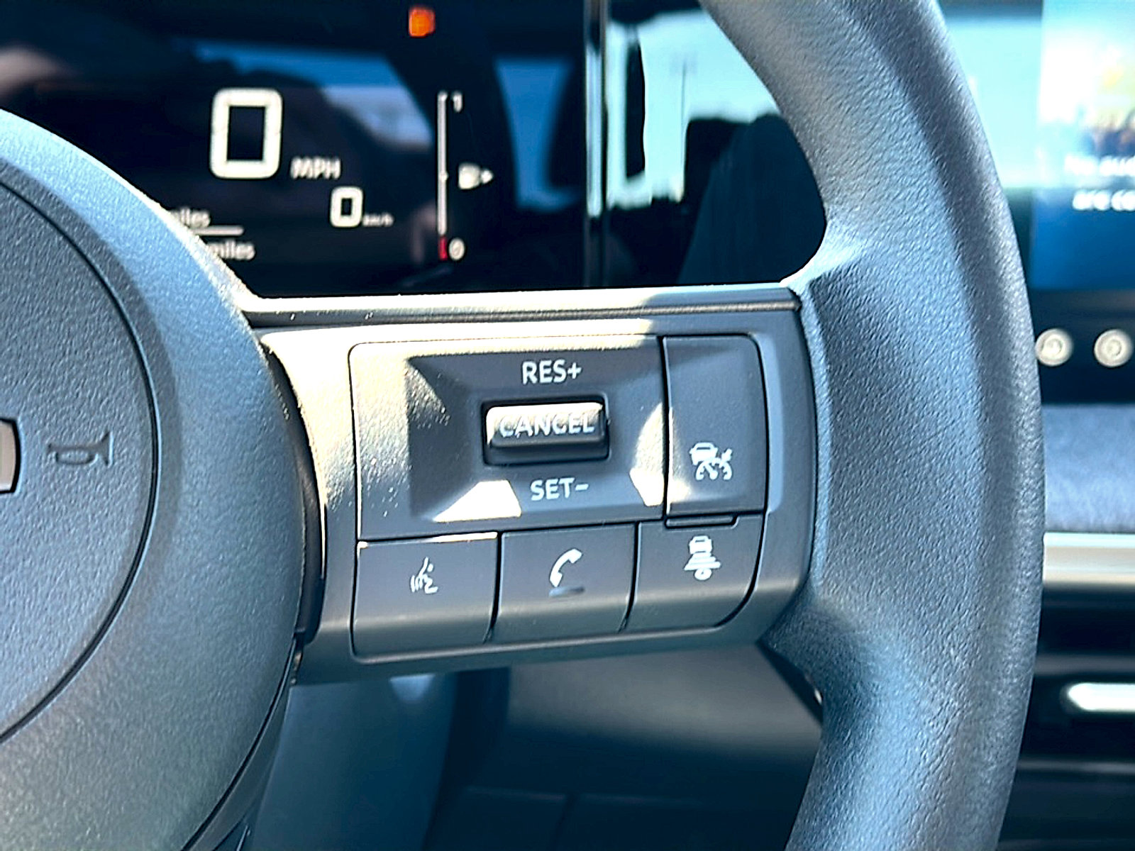 New 2026 Nissan Kicks S image 18