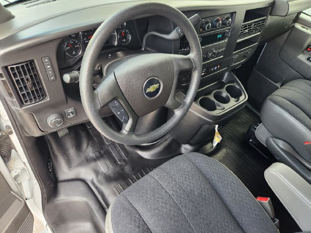Used 2025 Chevrolet Express 2500 w/ Driver Convenience Package RWD image 27
