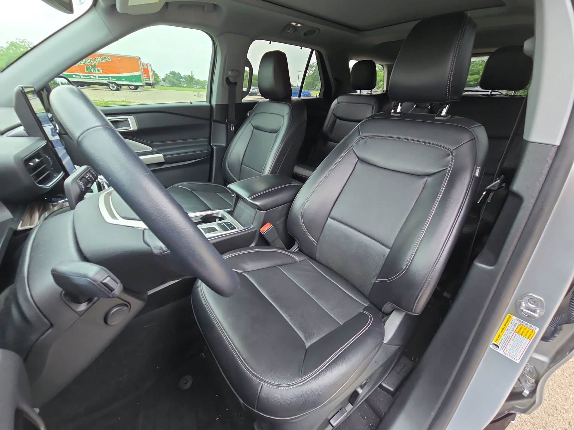 Certified 2023 Ford Explorer Limited w/ Limited Technology Package RWD image 11
