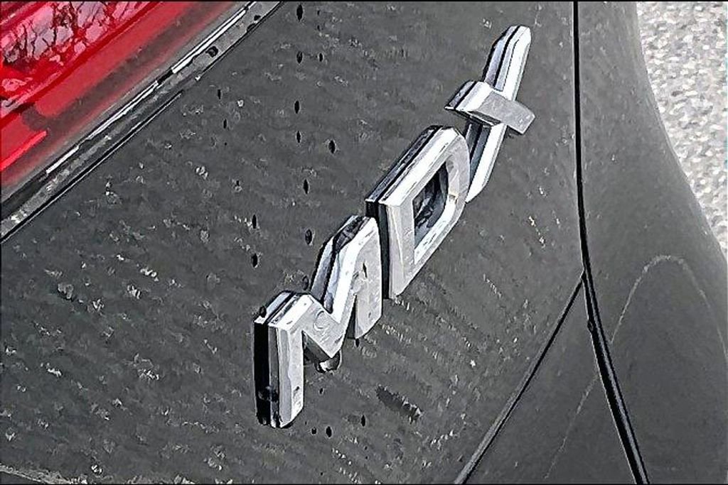 Used 2023 Acura MDX FWD image 26