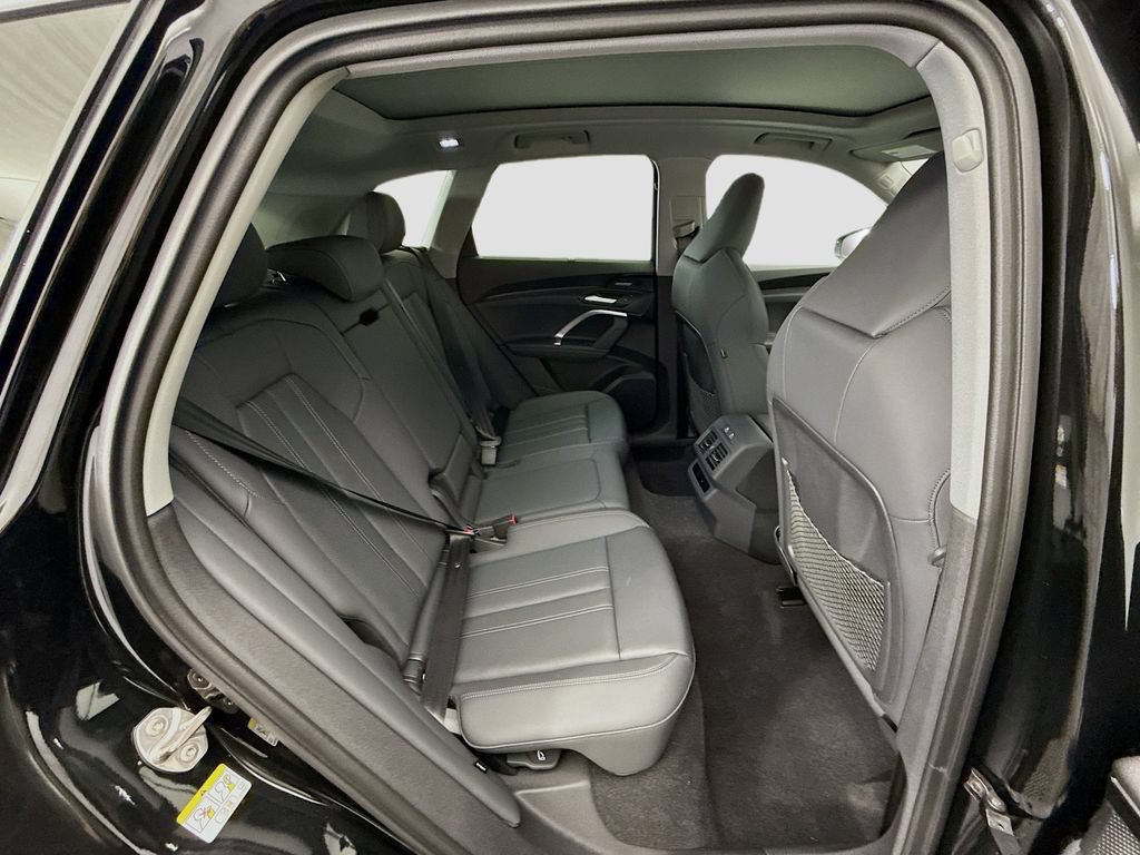 Used 2025 Audi Q5 Premium Plus w/ Premium Plus AWD/4WD image 22