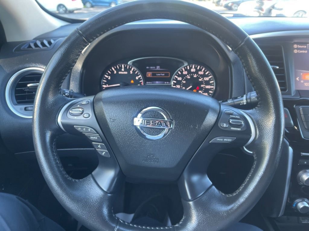 Used 2019 Nissan Pathfinder SV AWD/4WD image 23