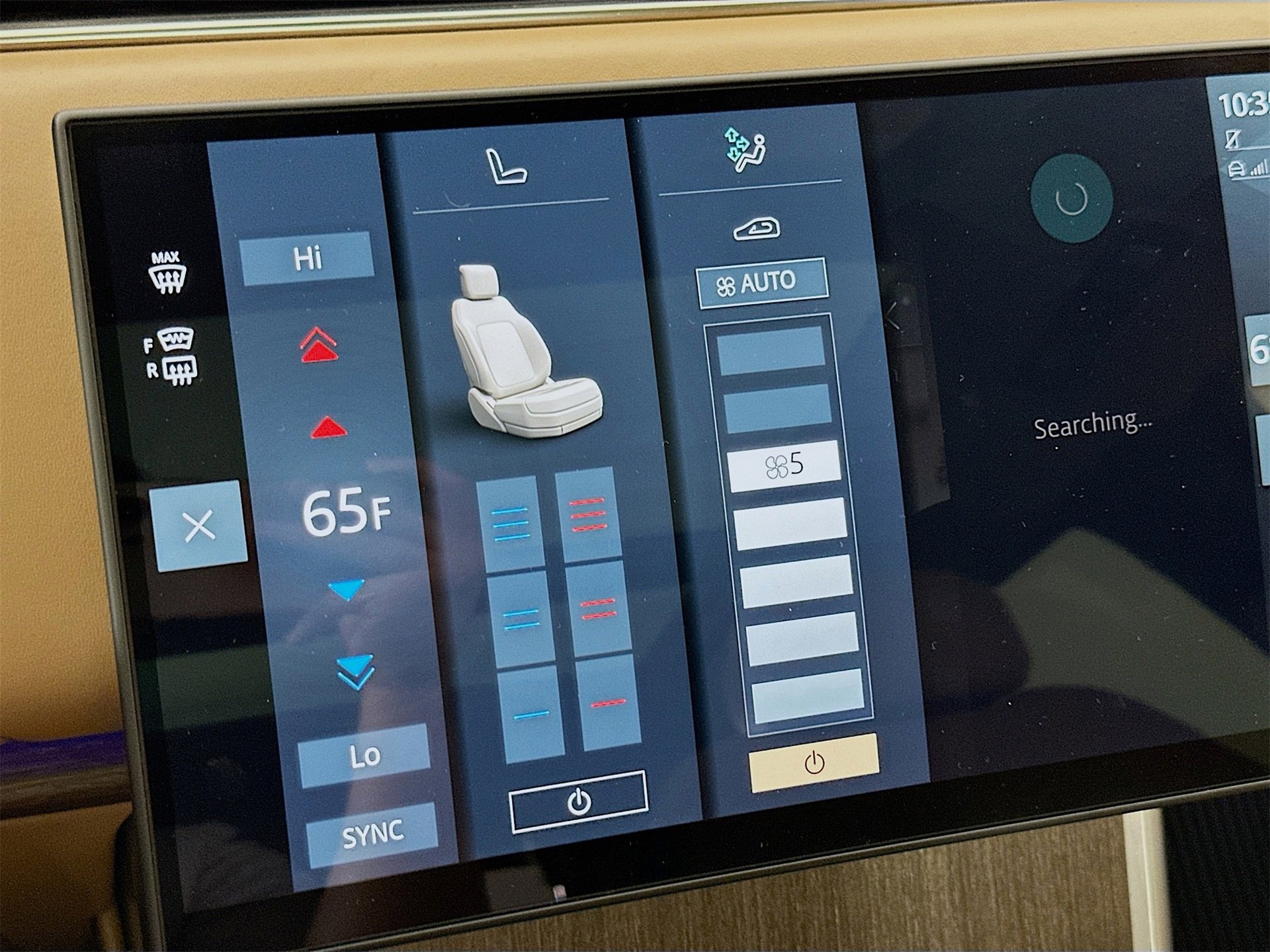 Used 2025 Land Rover Range Rover SE image 17