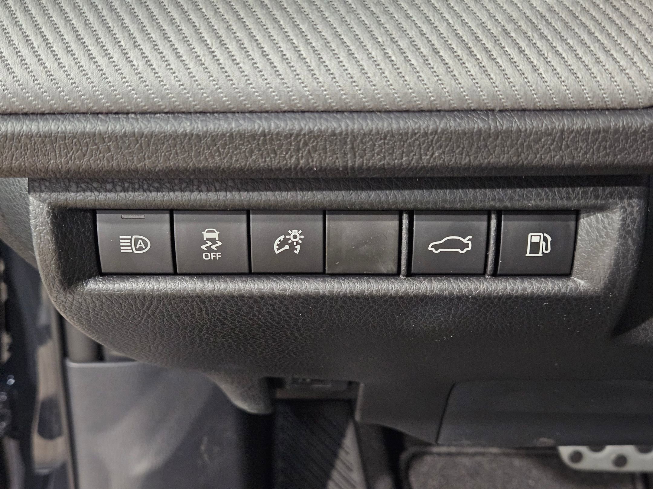 New 2026 Toyota Camry SE image 14