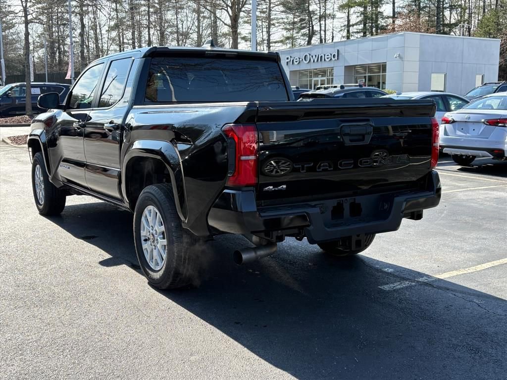 Used 2024 Toyota Tacoma SR5 image 4