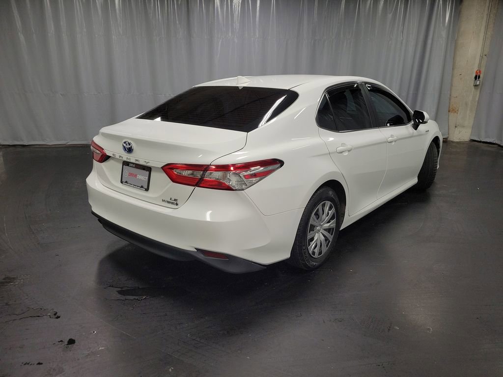 Used 2020 Toyota Camry LE w/ Sunroof Package image 8
