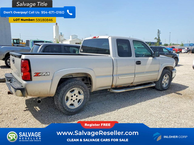 Used 2006 Chevrolet Silverado 1500 LT w/ Light Duty Power Package AWD/4WD image 4