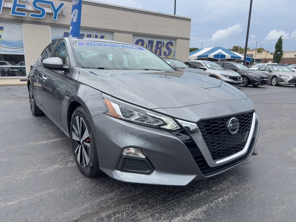 Used 2021 Nissan Altima 2.5 SV FWD image 2