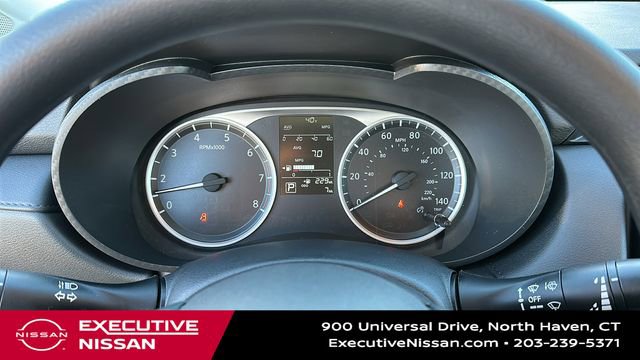 Used 2025 Nissan Versa S w/ Trunk Package image 13