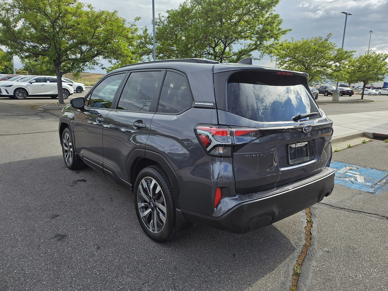 Used 2025 Subaru Forester Touring w/ Touring Package AWD/4WD image 8