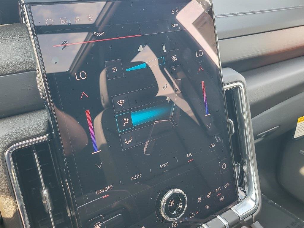 New 2026 GMC Yukon Denali w/ Sun & Power Step Package image 17