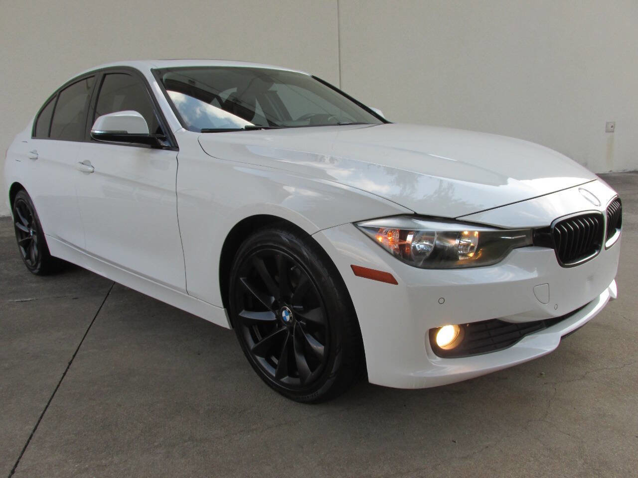 Used 2015 BMW 320i Sedan